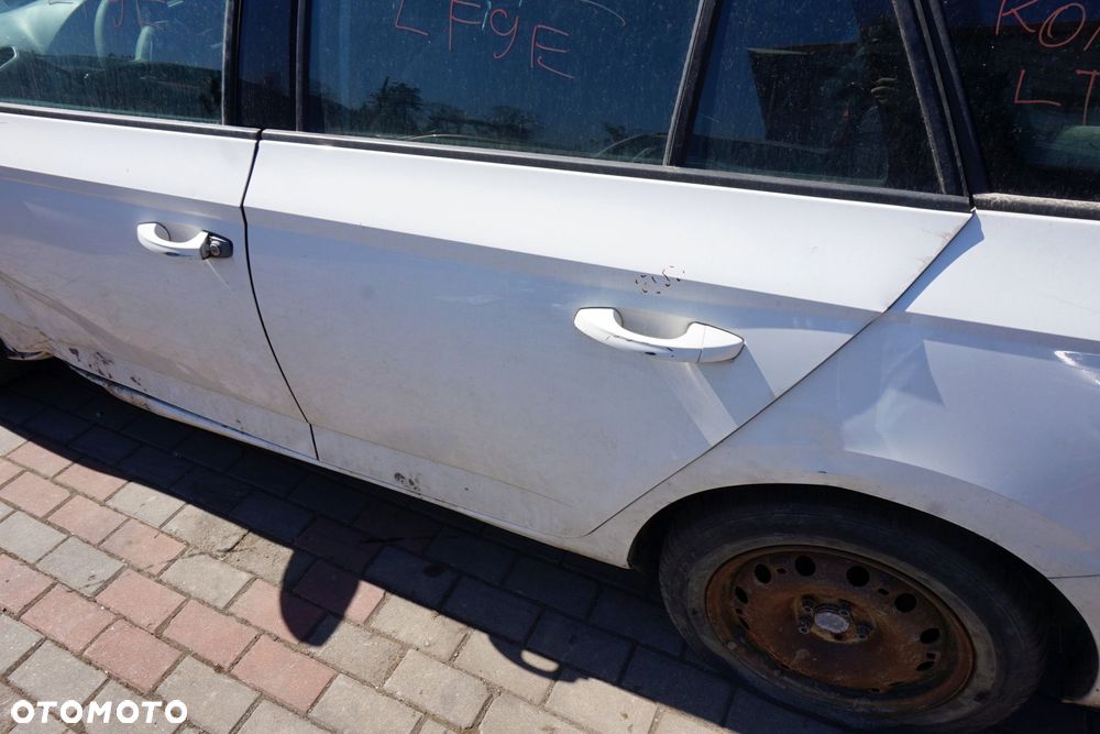 DRZWI TYLNE LEWE FABIA III NJ3 KOMBI LF9E  BIAŁY SKODA 2014-2018 - 4