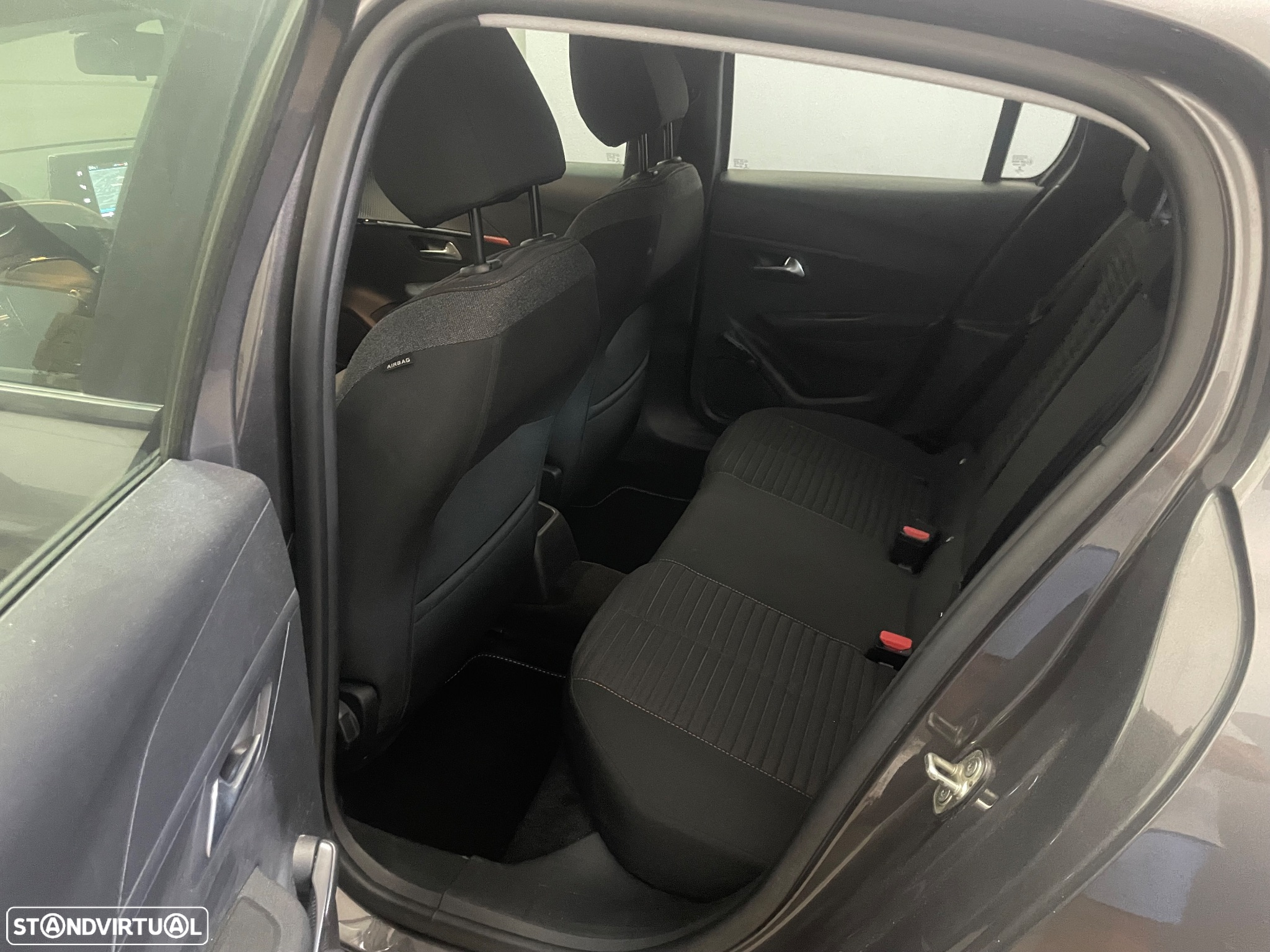 Peugeot 208 PureTech 100 Active - 6