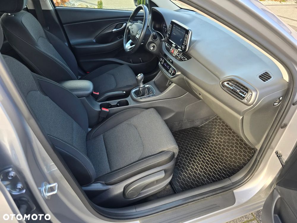 Hyundai i30 1.5 DPI Smart - 22