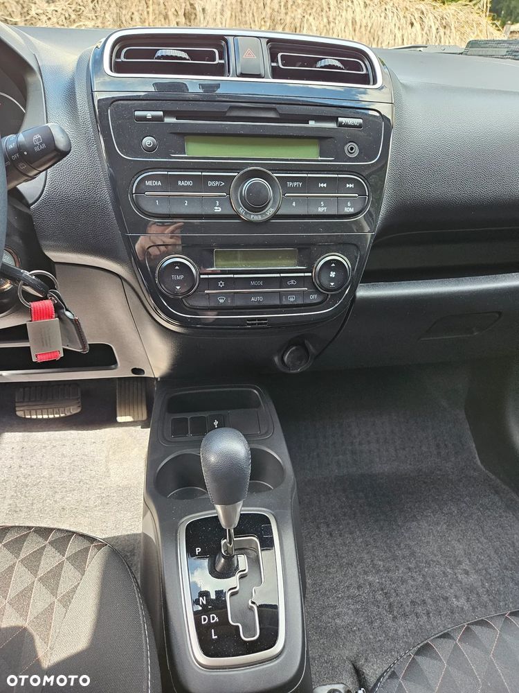 Mitsubishi Space Star 1.2 Intense CVT - 11