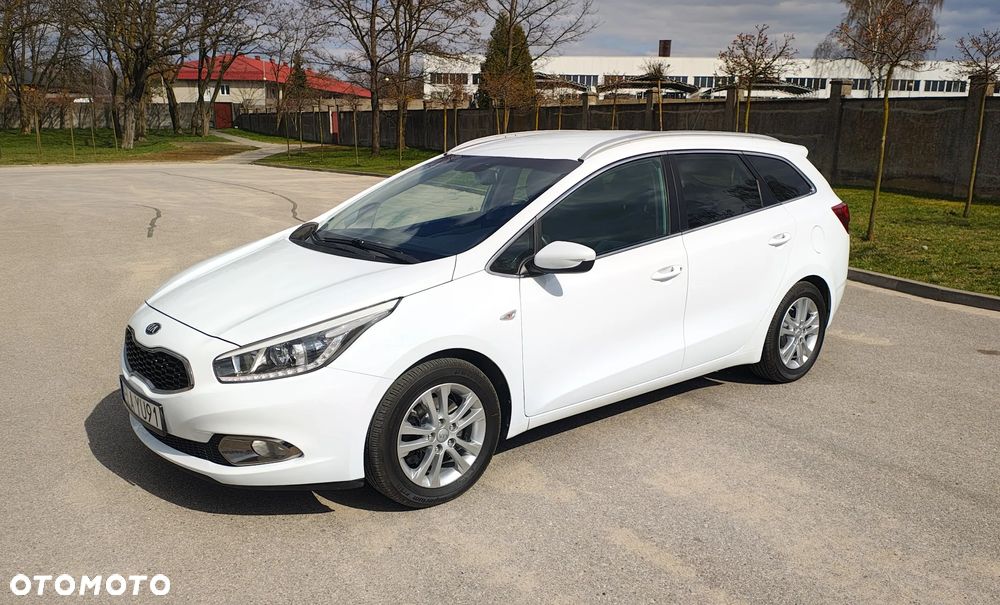 Kia Ceed 1.6 GDI Platinum Edition - 3