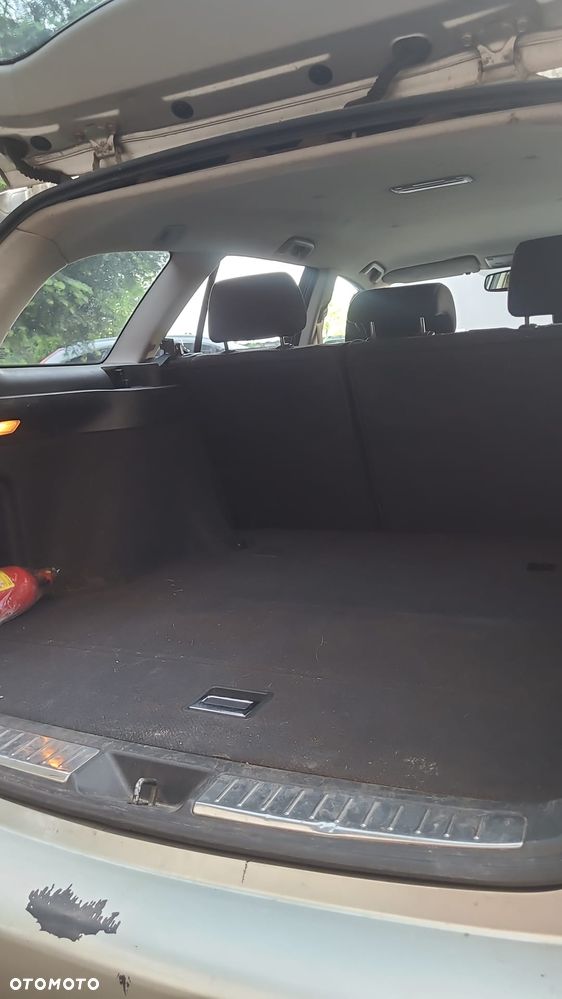 Toyota Avensis 1.8 VVT-i Sol - 14