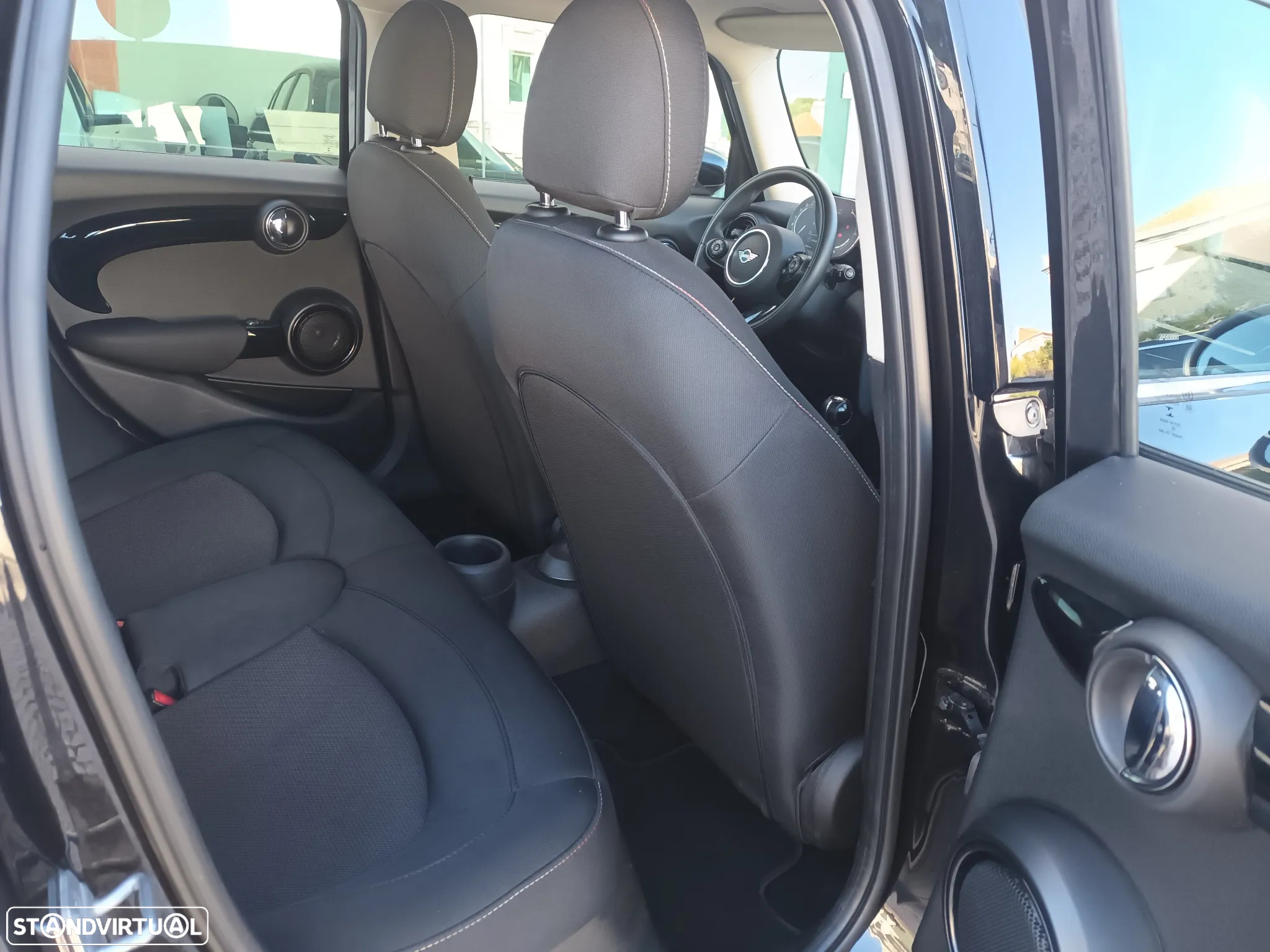 MINI 5 Portas One Sport Edition - 38