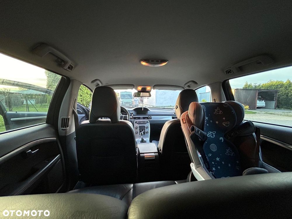 Volvo V70 D4 Momentum - 11