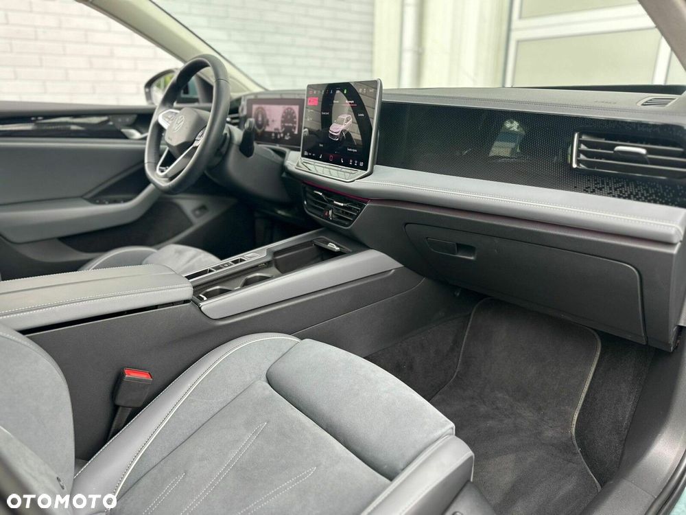 Volkswagen Passat - 27