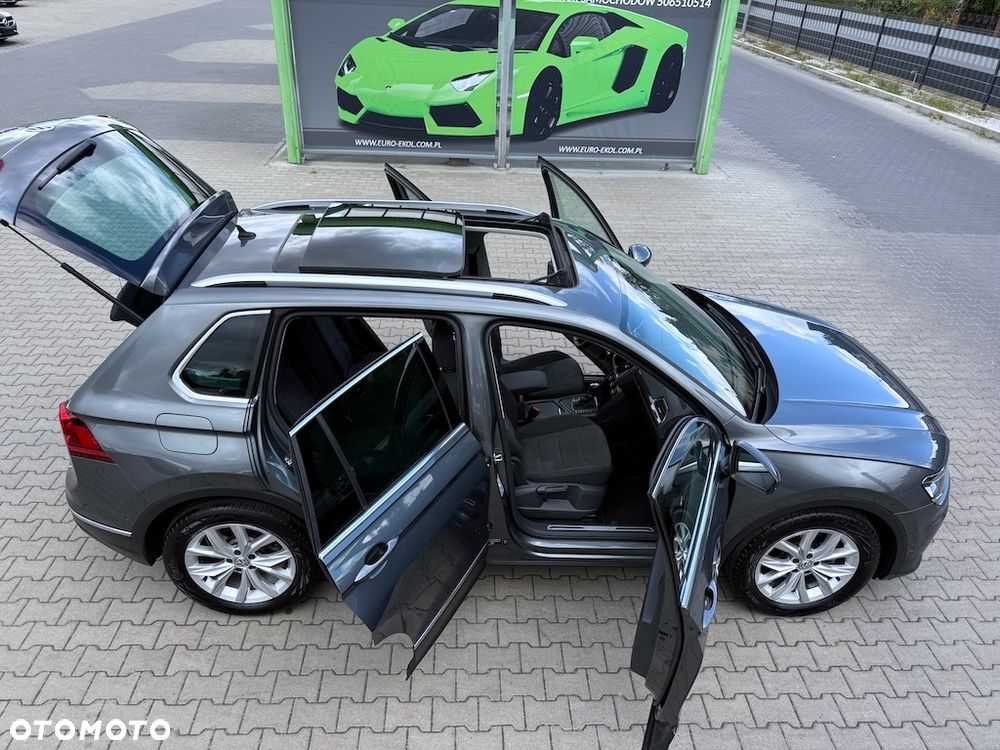 Volkswagen Tiguan - 19