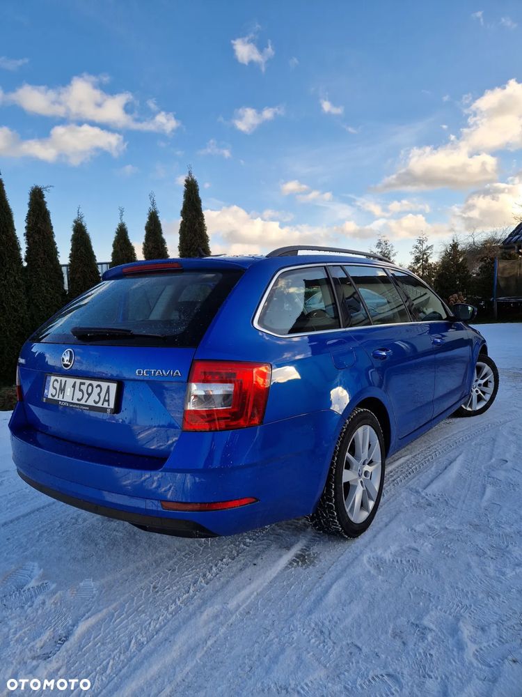 Skoda Octavia 2.0 TDI SCR Style DSG - 4