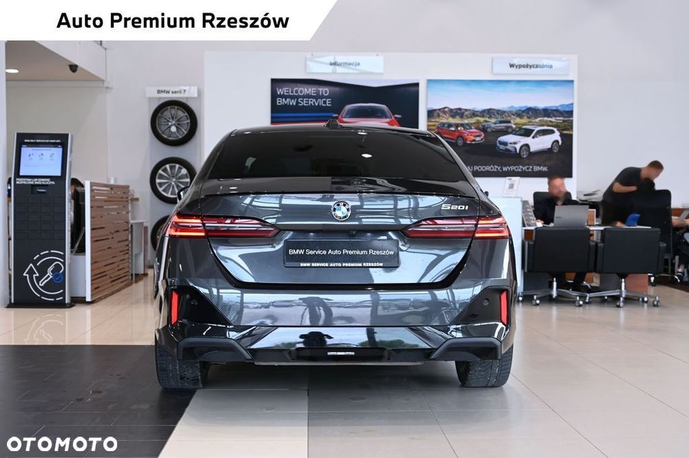 BMW Seria 5 - 17