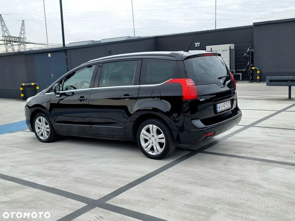 Peugeot 5008 2.0 BlueHDi Allure 7os - 23