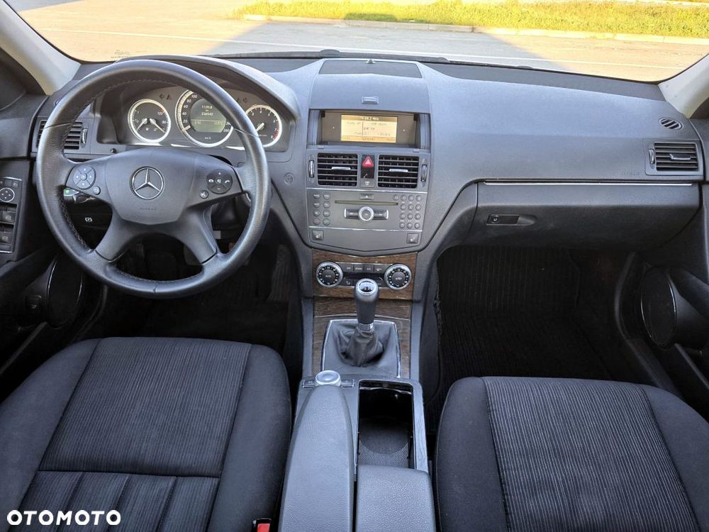 Mercedes-Benz Klasa C 180 Kompressor Avantgarde - 19
