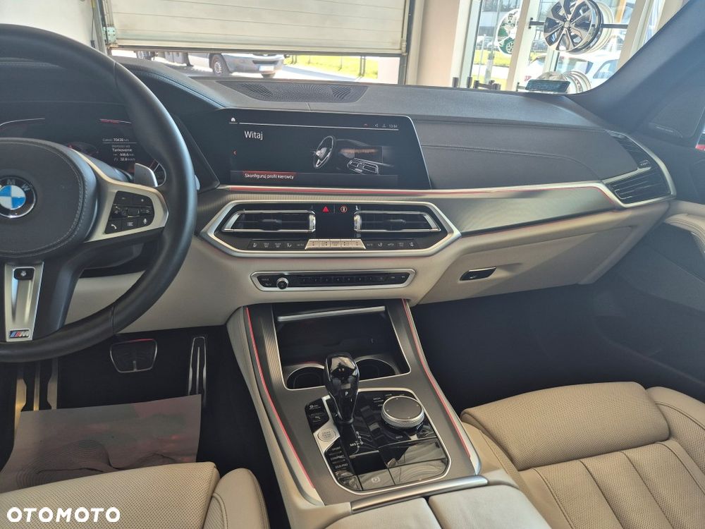 BMW X5 xDrive40d mHEV - 28