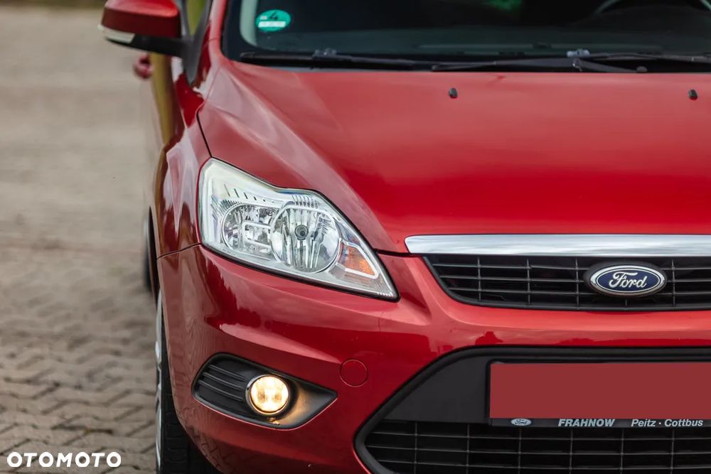 Ford Focus 1.6 16V Style+ - 14
