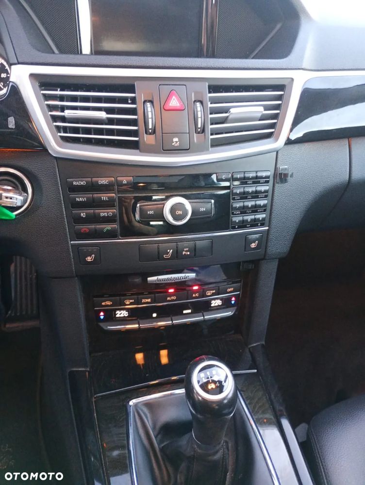 Mercedes-Benz Klasa E 200 CDI BlueEff - 8
