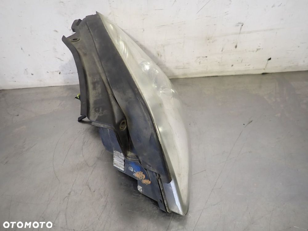 LAMPA LEWA PRZEDNIA KIA CARENS III - 3