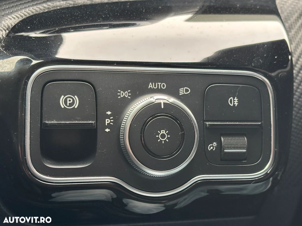 Mercedes-Benz A 200 d 8G-DCT - 25