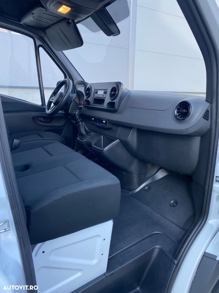 Mercedes-Benz Sprinter - 7