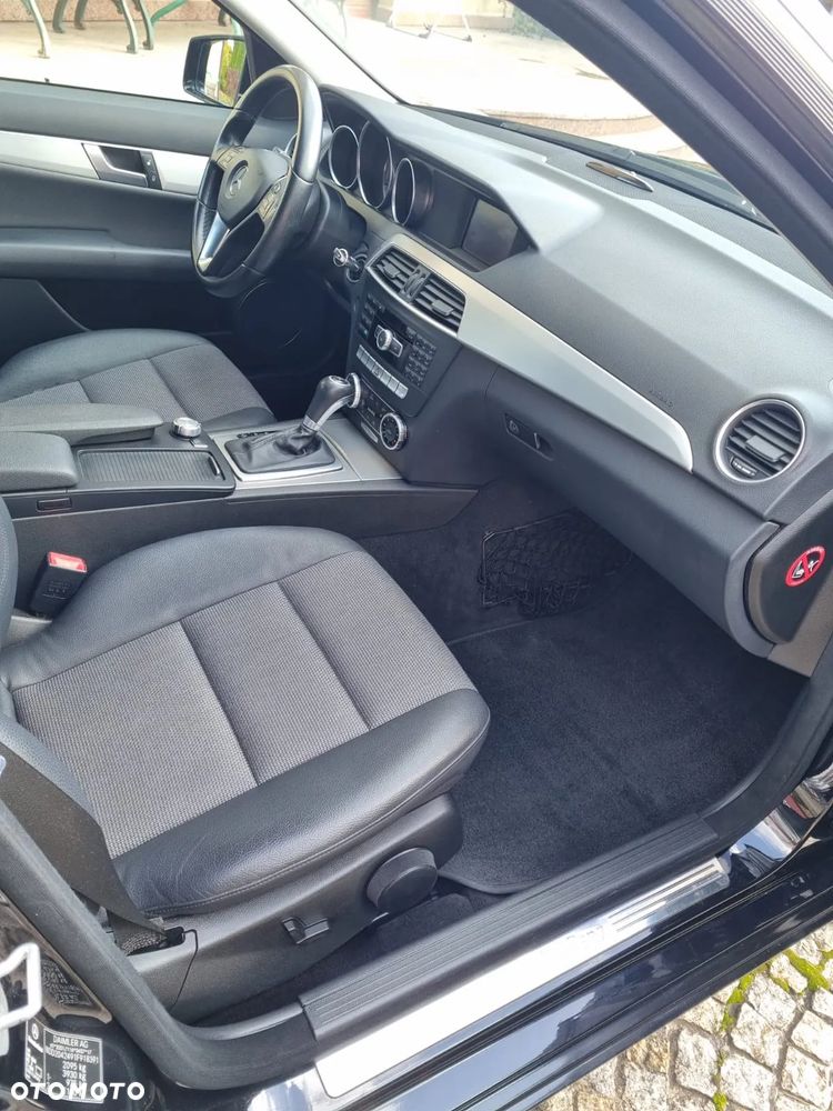 Mercedes-Benz Klasa C 180 T Kompressor Automatik Avantgarde - 7