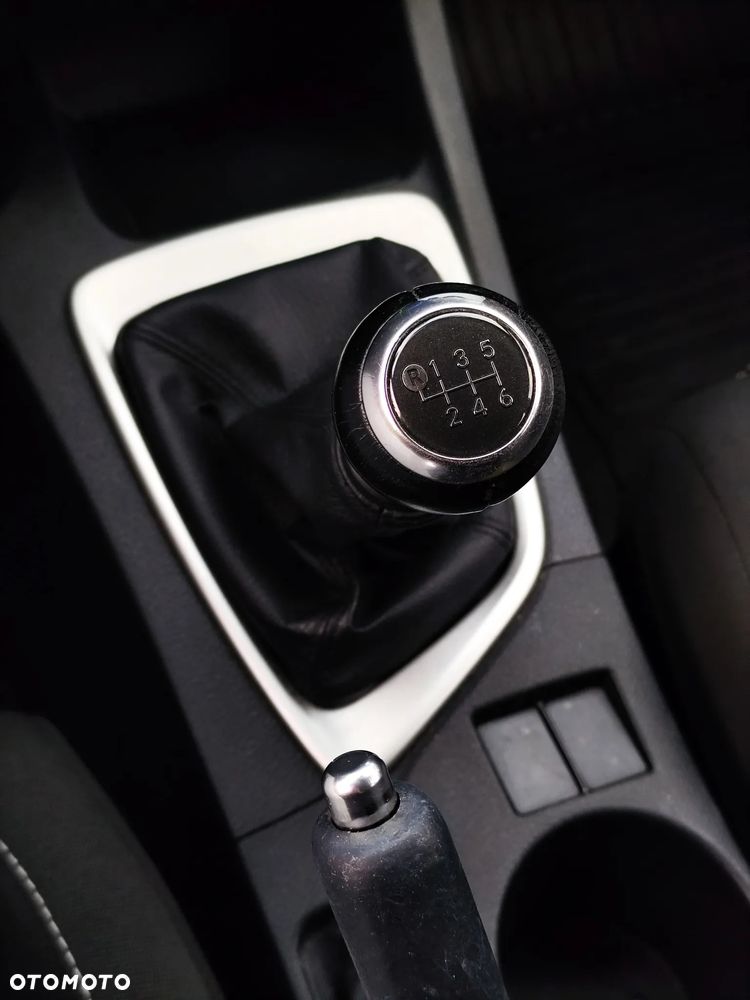 Toyota Auris - 31