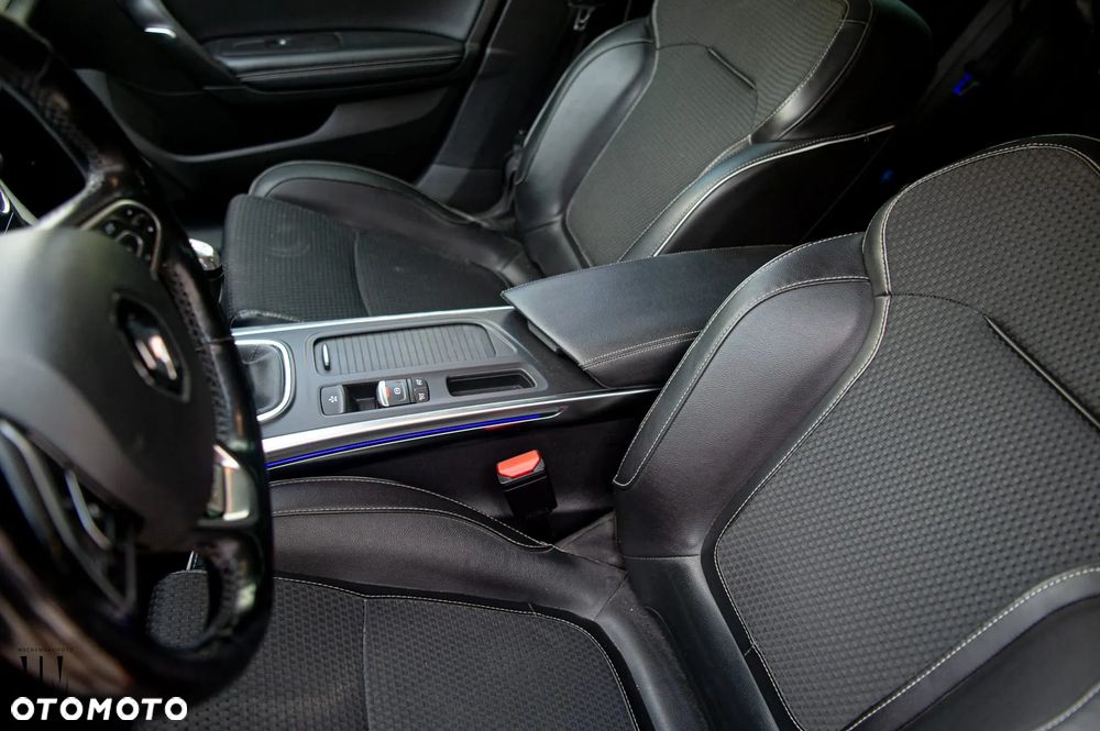 Renault Megane 1.6 dCi Energy Bose EU6 - 17