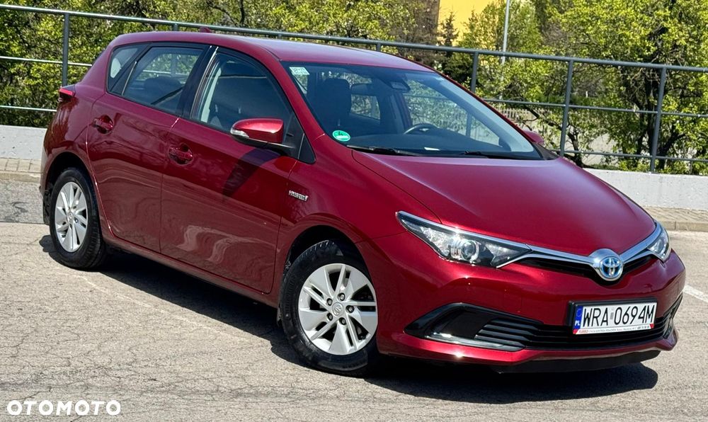 Toyota Auris Hybrid 135 Dynamic - 11
