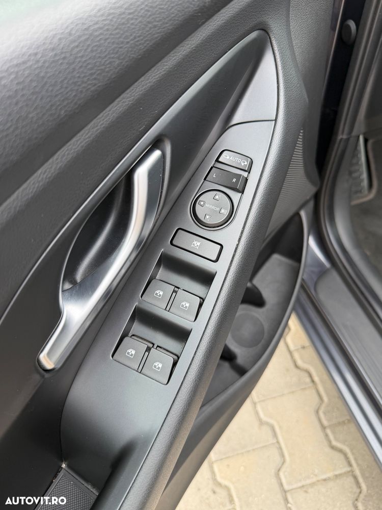Hyundai i30 - 14