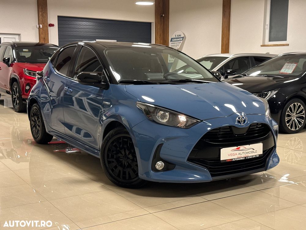 Toyota Yaris Hybrid 130 1.5 VVT-i Premiere Edition - 2