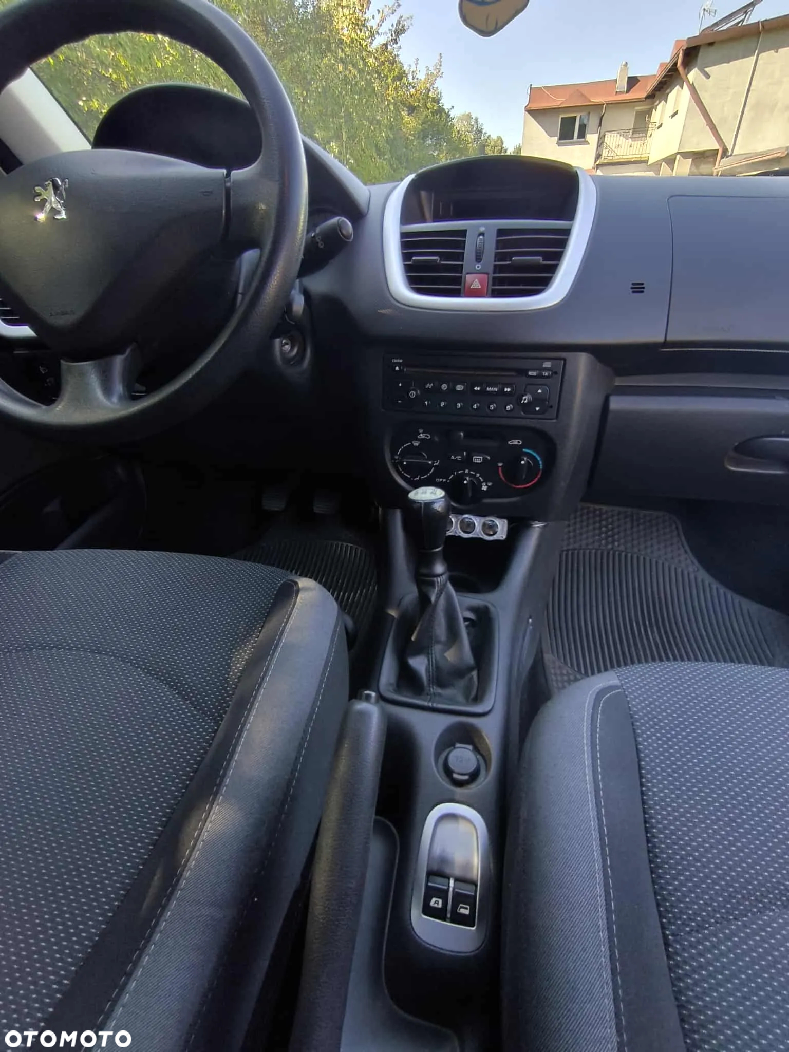 Peugeot 206 plus - 6