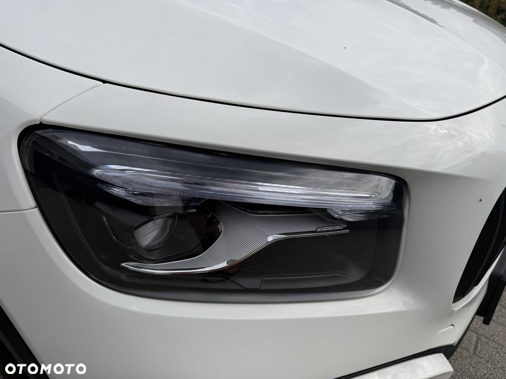 Mercedes-Benz GLB AMG 35 mHEV 4-Matic 8G-DCT - 14