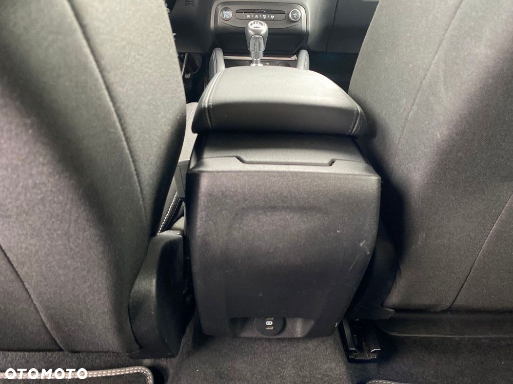 Ford Focus - 13