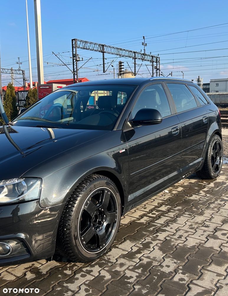 Audi A3 Sportback - 2