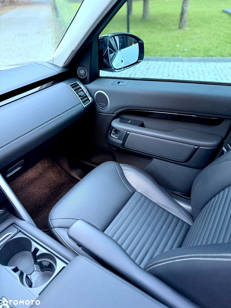 Land Rover Discovery 2.0 P300 S - 31