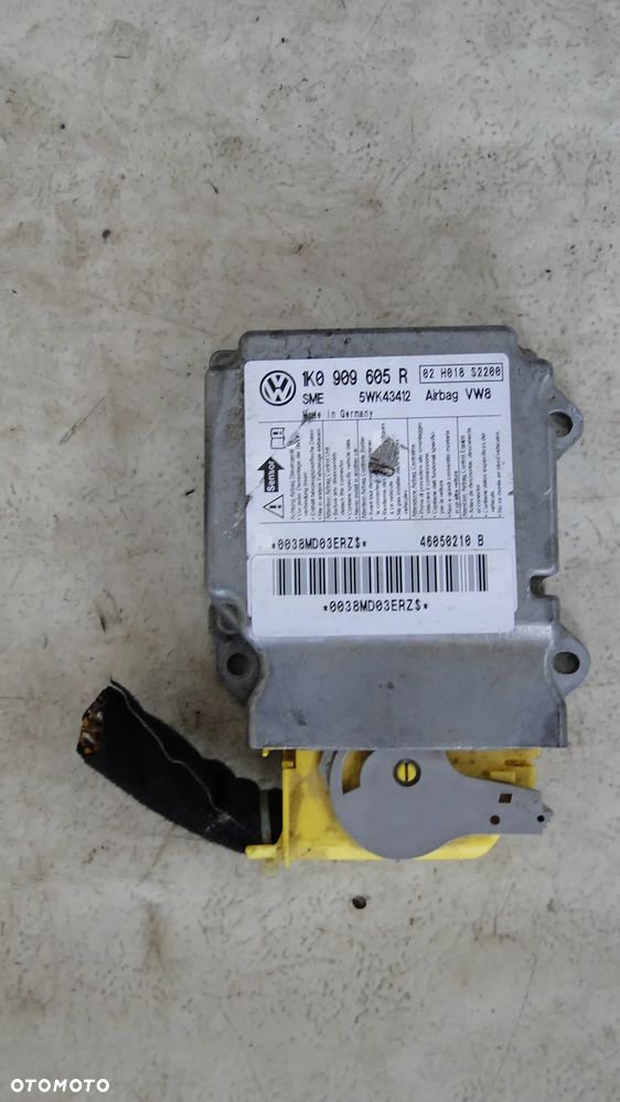 VW GOLF V 5 DESKA KONSOLA CZARNA PODUSZKI PASY KOMPLET ORYGINAŁ EUROPA - 13