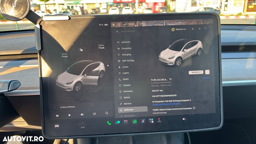 Tesla Model Y - 17