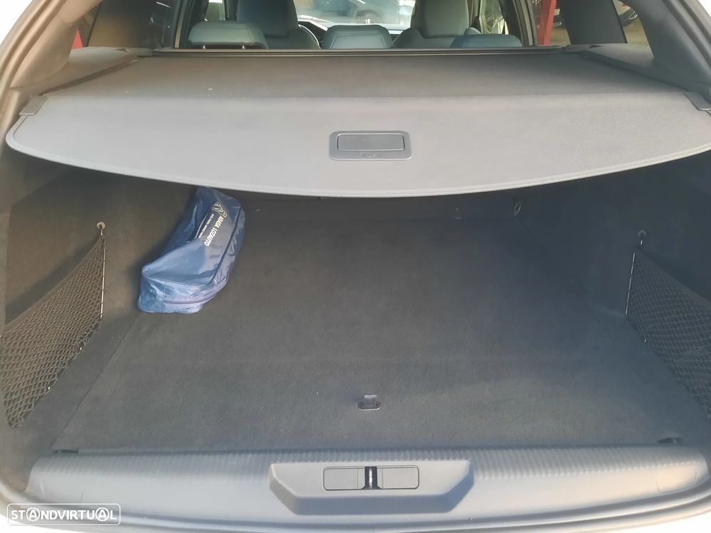 Peugeot 308 1.6 Hybrid GT Pack e-EAT8 - 50