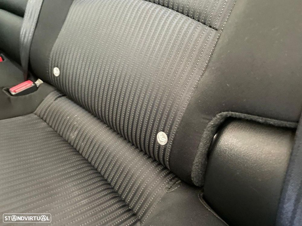 Mazda 3 1.5 Sky-D Evolve HS Navi - 28