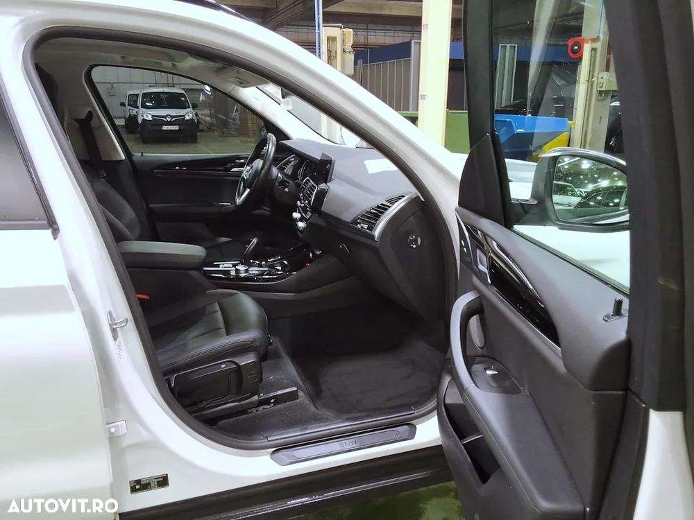 BMW X3 xDrive30e AT PHEV - 6