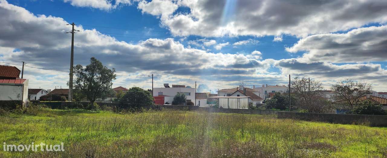 Extenso terreno urbano em Casal Galego - Marinha Grande - Grande imagem: 4/13