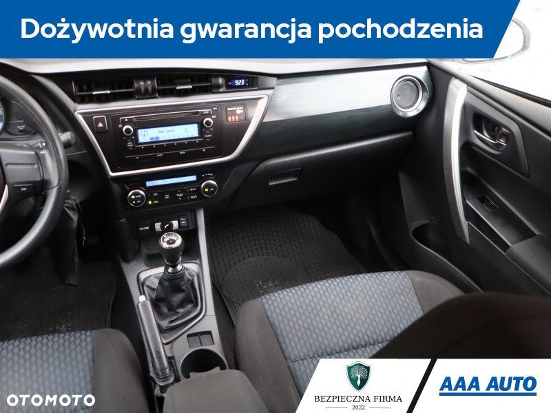 Toyota Auris - 9