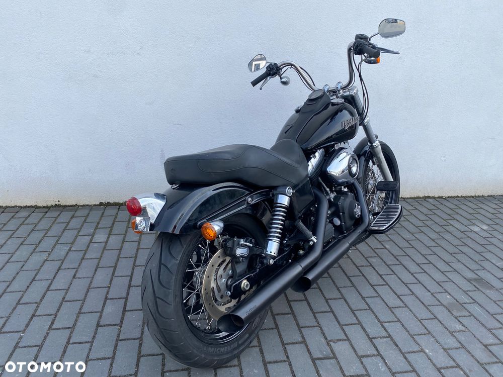 Harley-Davidson Dyna Street Bob - 3