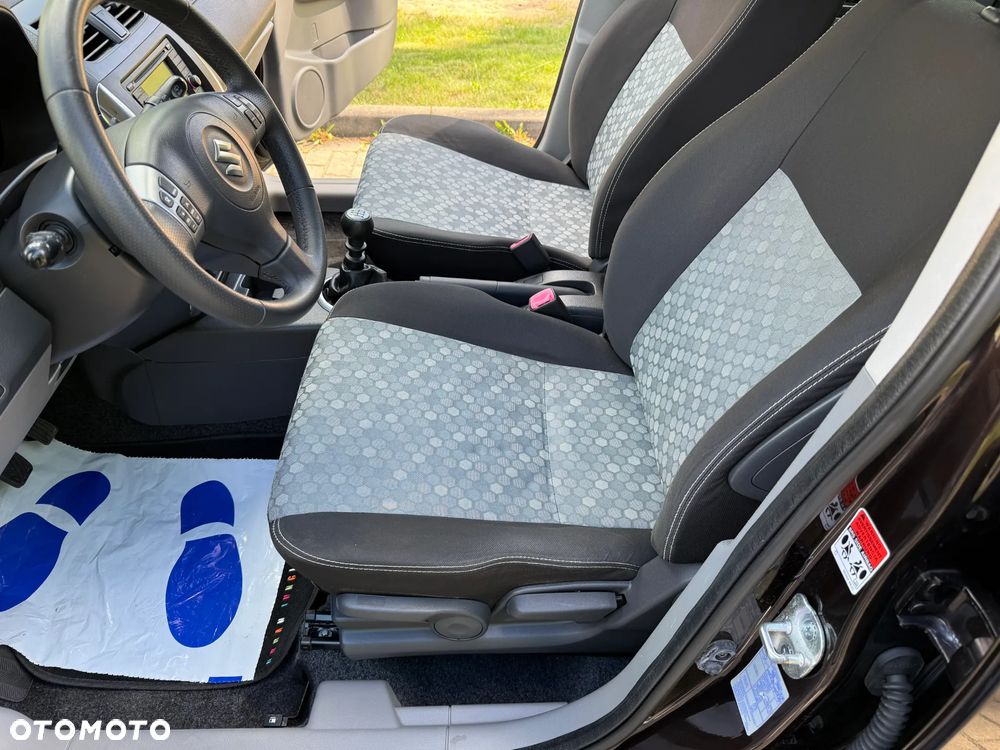 Suzuki SX4 - 23