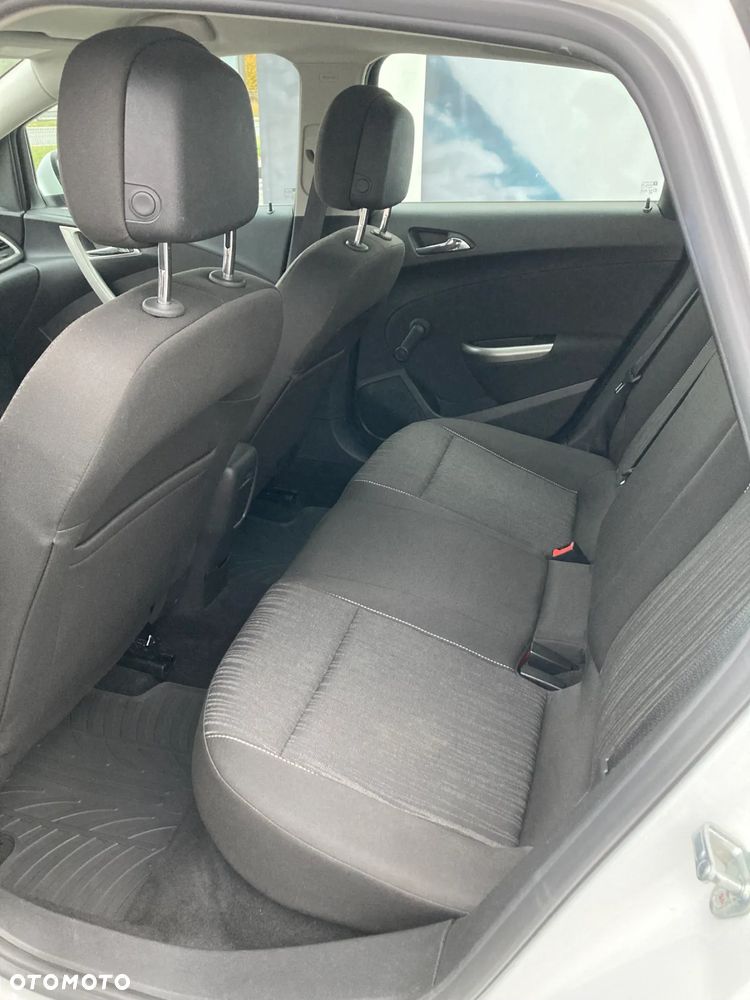 Opel Astra 1.4 EcoFLEX Cosmo - 12