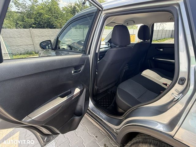 Suzuki Vitara 1.4 Boosterjet MHEV Passion - 12