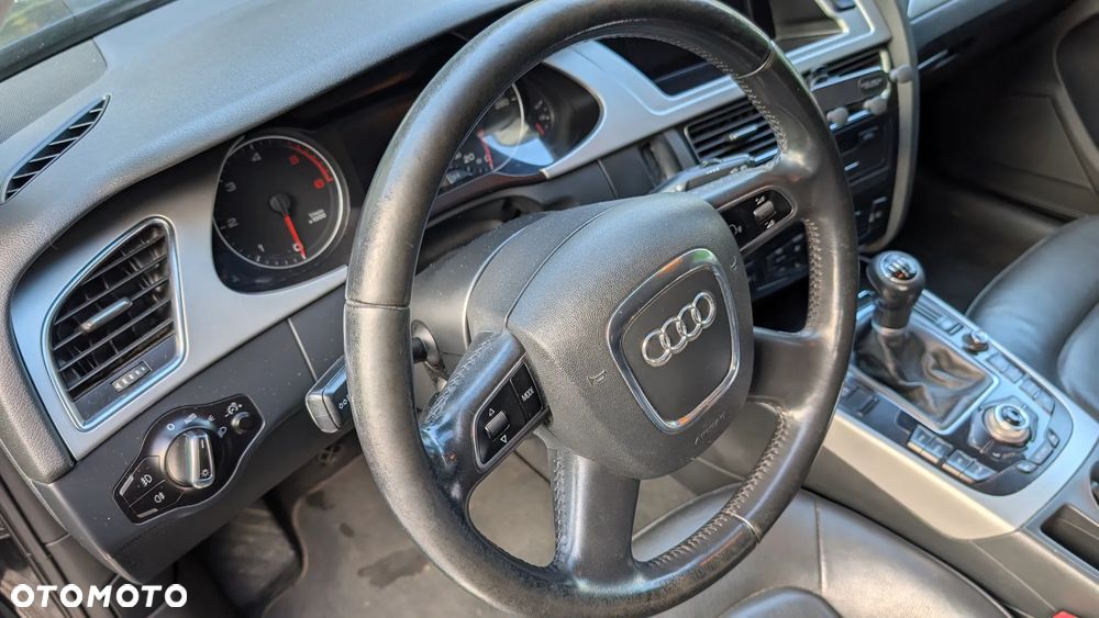 Audi A4 Avant - 22