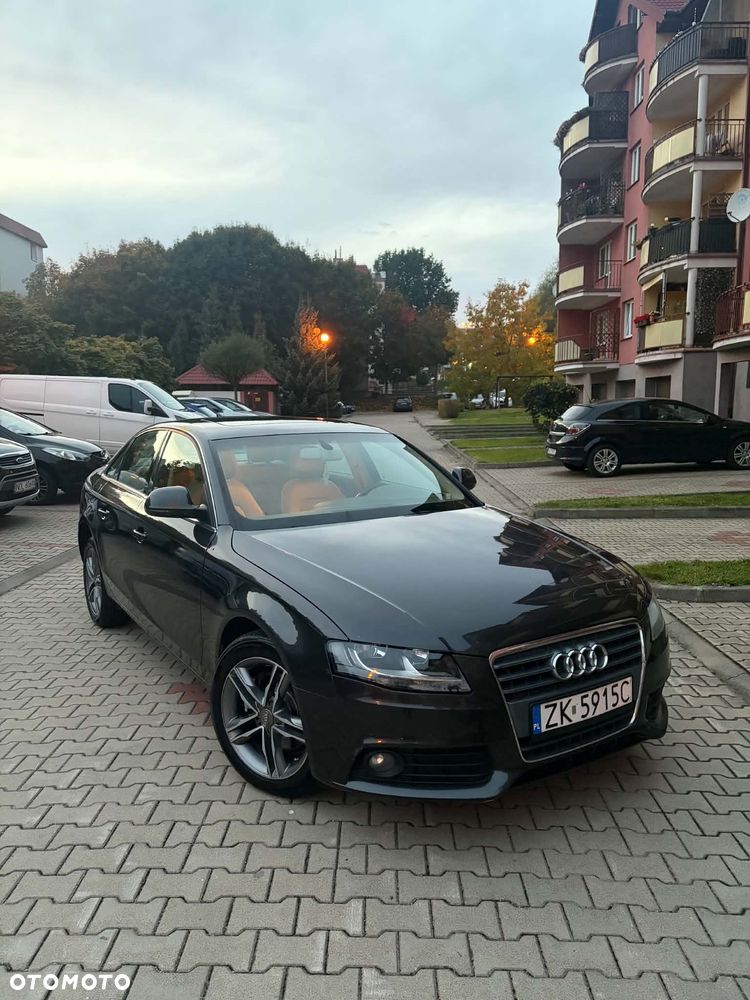 Audi A4 Limousine