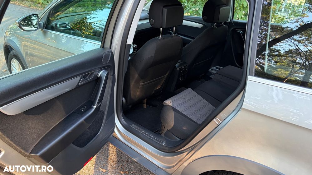 Volkswagen Passat 2.0 TDI 4Motion Comfortline - 6