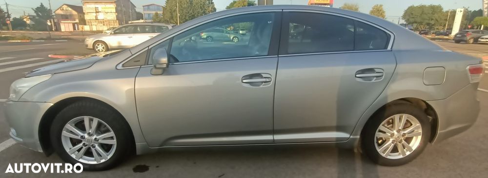 Toyota Avensis 2.0 D-4D Elegance - 13