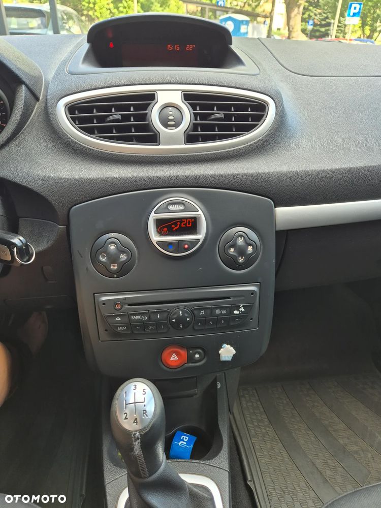 Renault Clio 1.2 16V Night&Day - 6