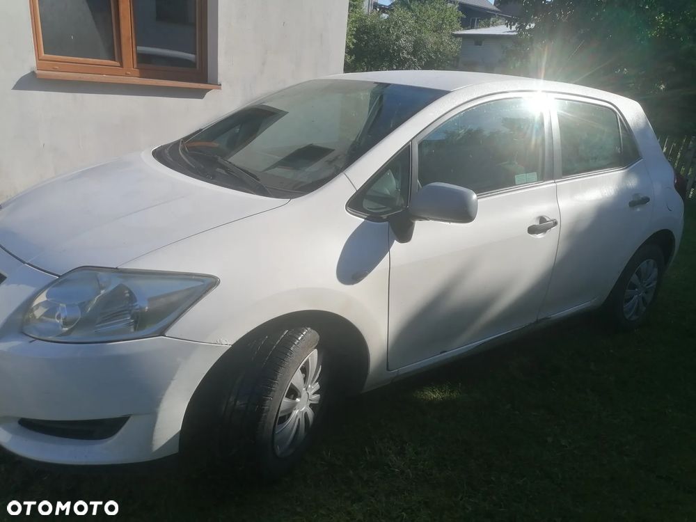 Toyota Auris - 8