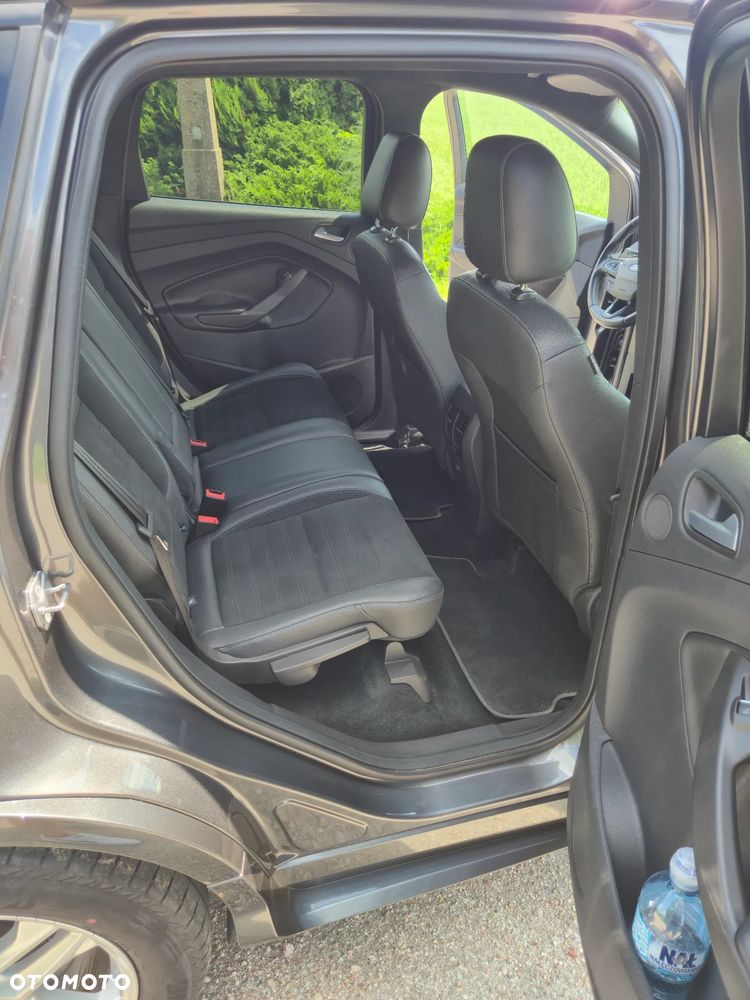 Ford Kuga 1.5 EcoBoost 2x4 ST-Line - 20