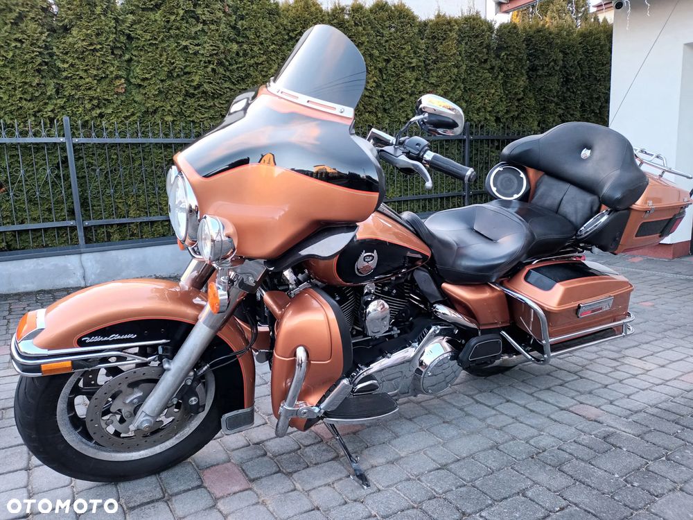 Harley-Davidson FLHTCU Ultra - 13